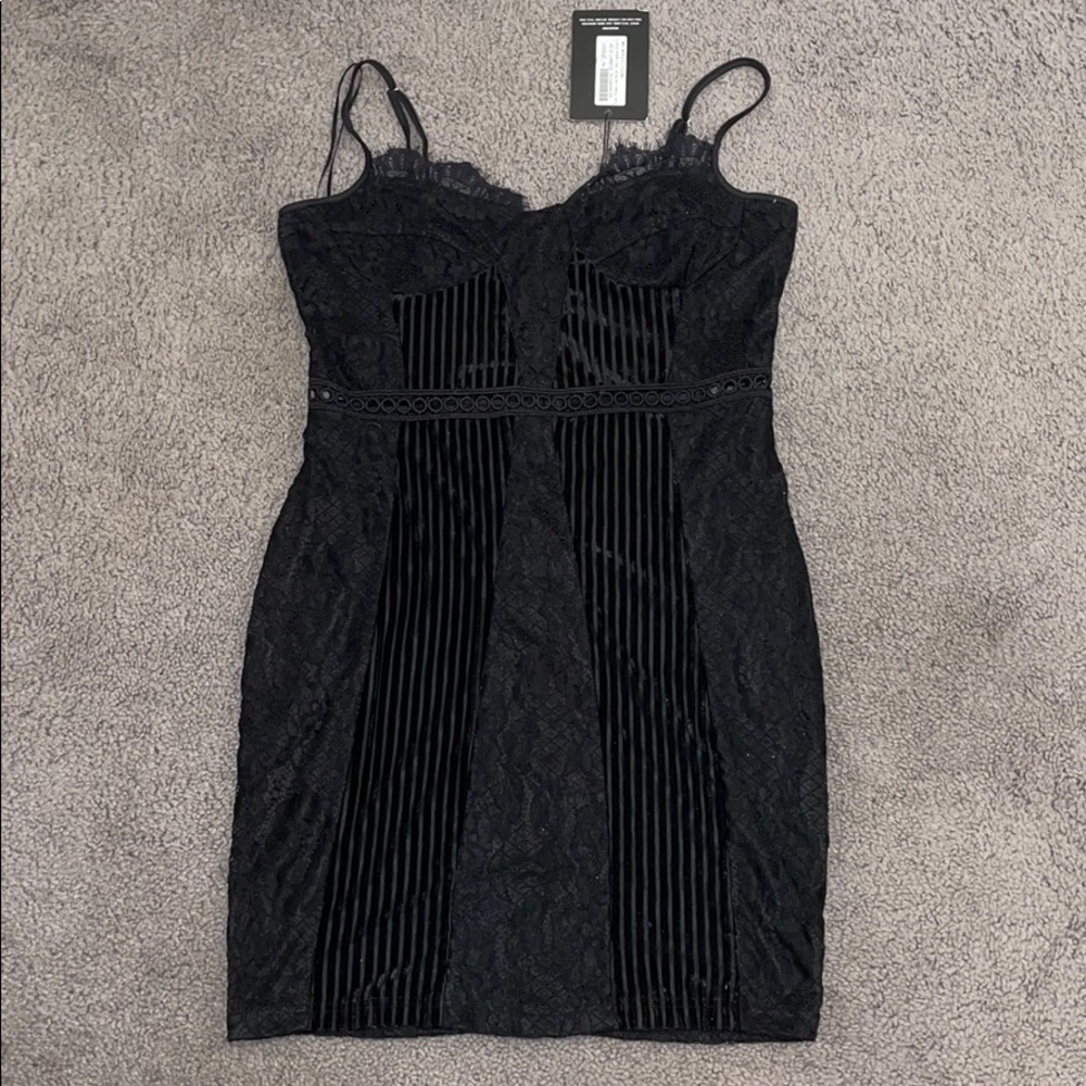 Black Strappy Lace Velvet Bodycon Dress